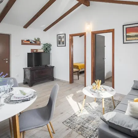 Awesome In With Kitchen Holiday home