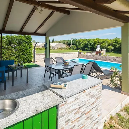 Awesome In With Kitchen *