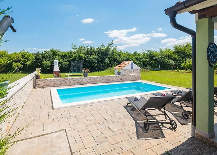 Awesome In With Kitchen Σπίτι διακοπών Ρόβινι