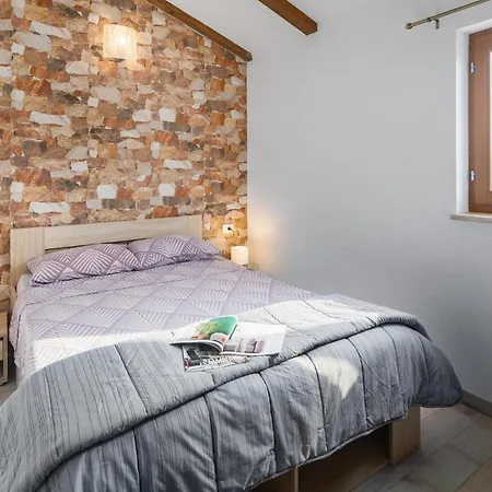 In With 2 Bedrooms, Wifi&outdoor Swimming Pool Rovinj